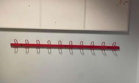 Patere linéaire acier