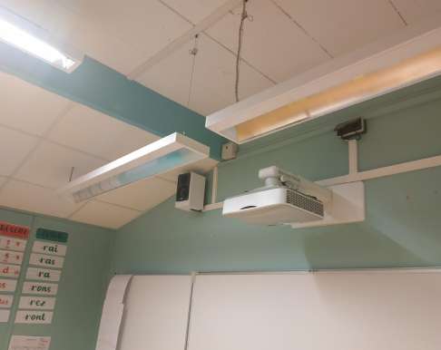 Système projecteur enceinte