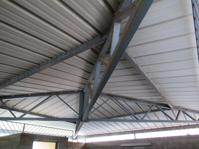 Charpente métallique 4 pans