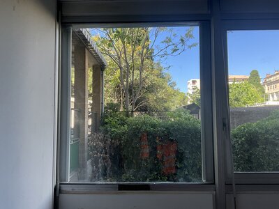 Vitrage de châssis fixe sans profilés