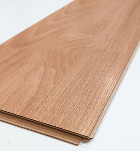 Parquet stratifié clair