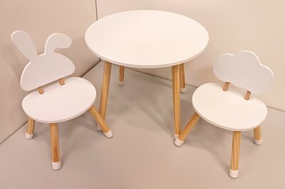 Mobilier blanc pour enfant