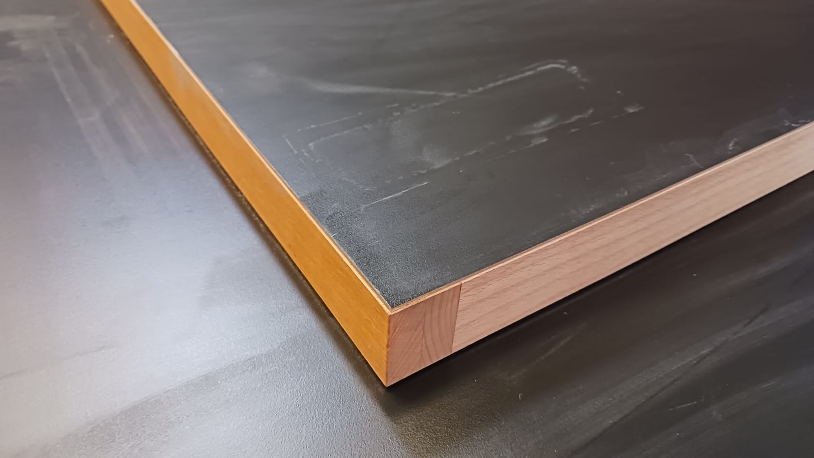 Porte âme pleine bois 3