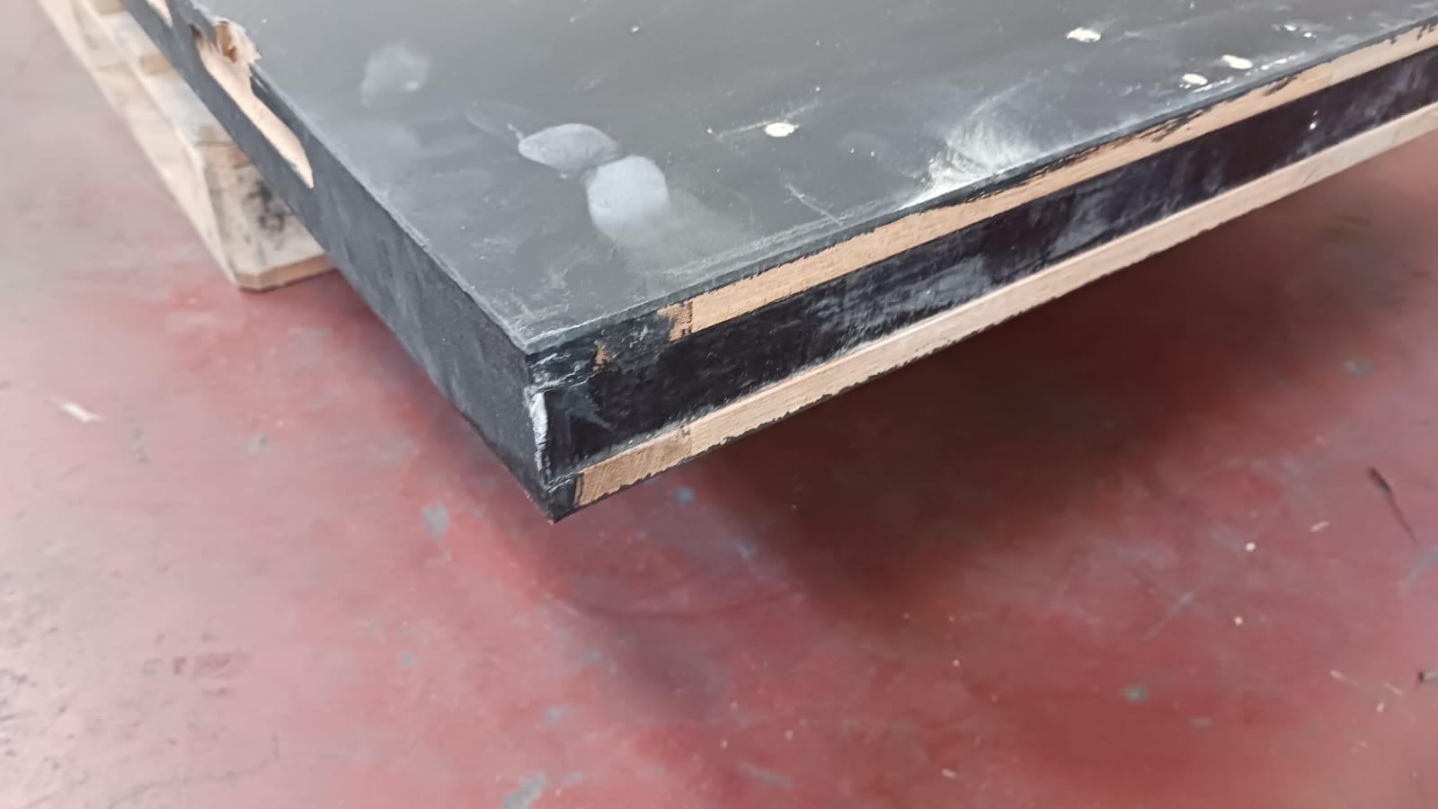 Porte âme pleine bois 7