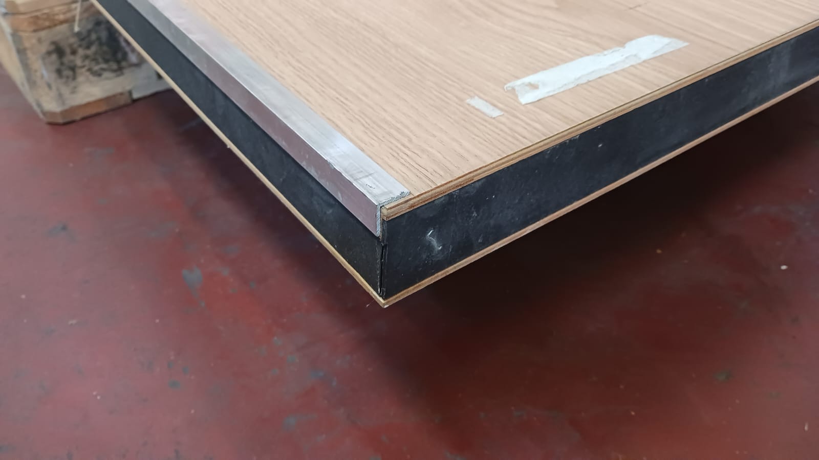 Porte âme pleine bois 8