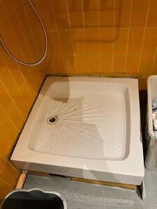 Bac de douche céramique