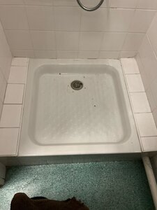 Bac de douche céramique