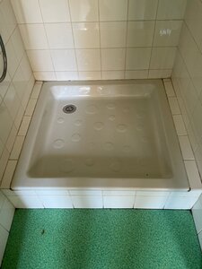 Bac de douche céramique