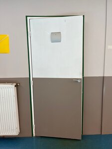 Bloc porte intérieur à âme alvéolaire