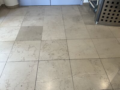 Carreaux de sol travertin