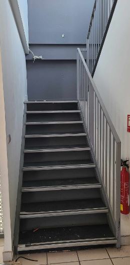 Escalier métallique
