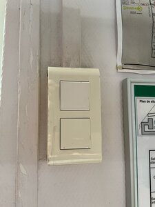 Bloc interrupteur double en saillie