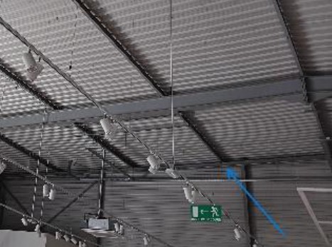 Section en U 150x150mm avec raidisseurs en bordure - Local commercial KIABI - Structure