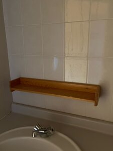 Tablette murale salle de bain