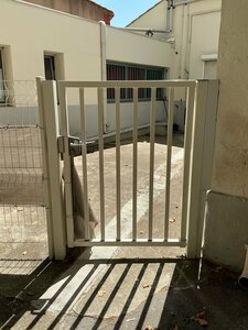Portail métallique
