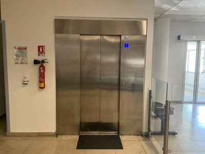 Cabine d'ascenseur