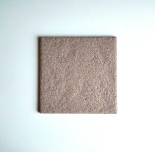 Carrelage rose en relief